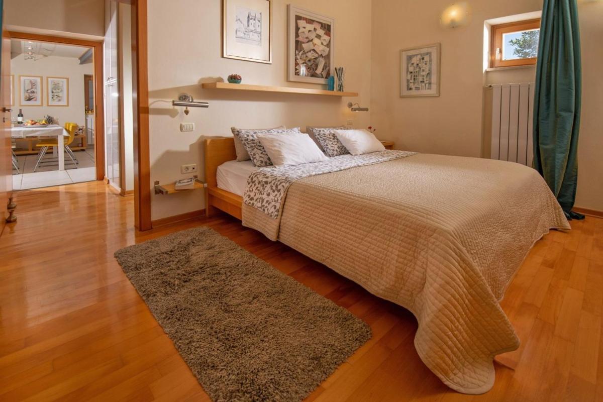 Villa Emili In Medulin - Haus Fuer 4-5 Personen 外观 照片